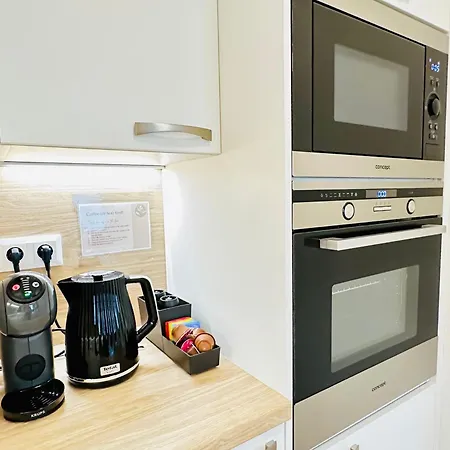 Peony Presidential Garden Free Parking * Bratislava